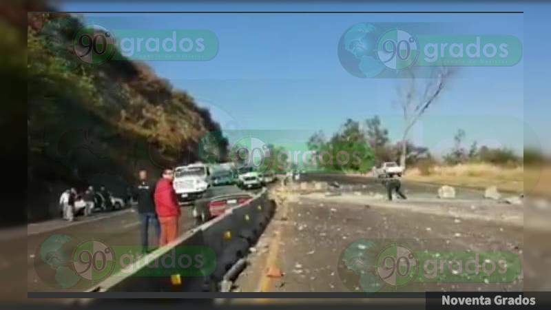 Se registra aparatoso accidente en la Morelia Pátzcuaro hay varios heridos