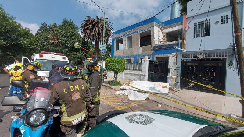 Cdmx Muere Un Ni O Al Caerle Una Barda En La Colonia Del Carmen En