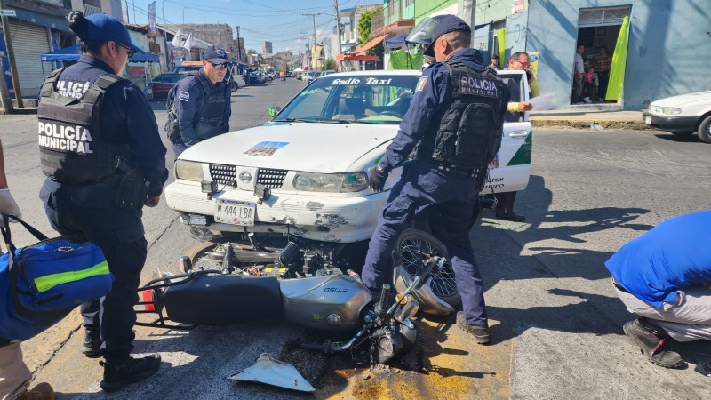 Zamora Michoac N Choque Entre Taxi Y Motocicleta Deja Una Mujer Herid