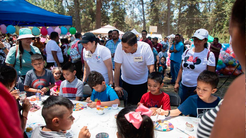 Más de 4 mil niños celebran su día en el Divertingo en Uruapan