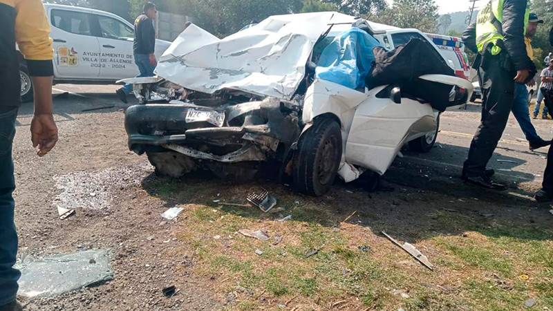 Trágico accidente en Zitácuaro Michoacán hay tres muertos