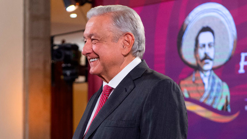 AMLO celebra que haya bajado la inflación durante primera quincena de