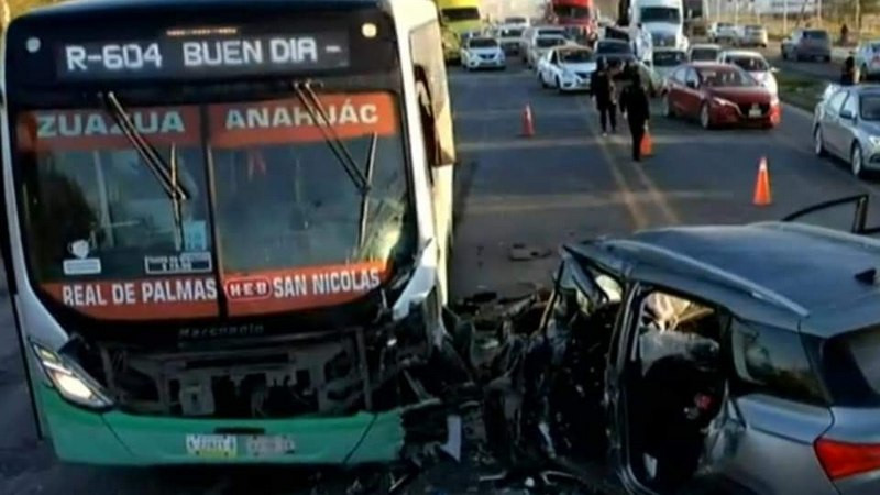 Accidente Vehicular En Carretera A Laredo Deja 18 Personas Lesionadas