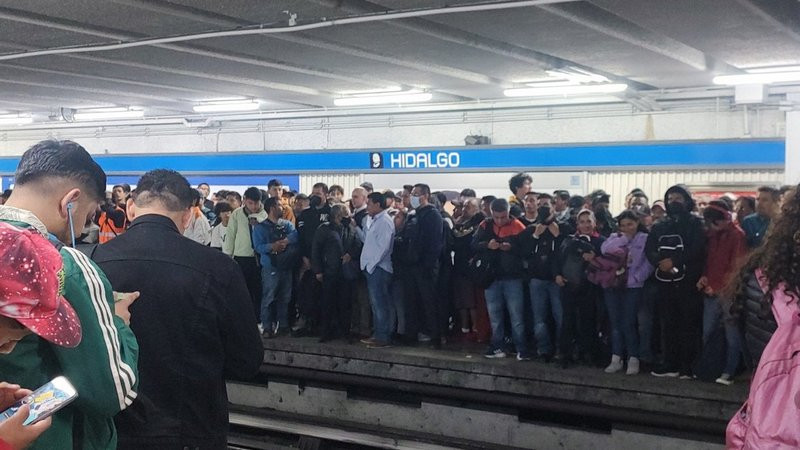 Falla En La L Nea Del Metro De La Ciudad M Xico Provoca Retrasos Para