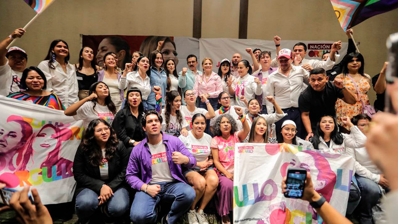 Claudia Delgadillo se reúne con colectivos de la comunidad LGBTTTIQ de