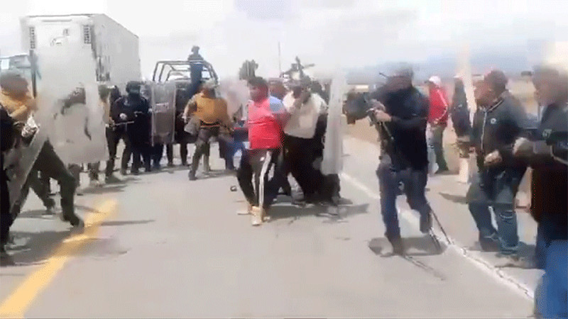 Violento Intento De Desalojo De Manifestantes En Veracruz Deja Al Menos