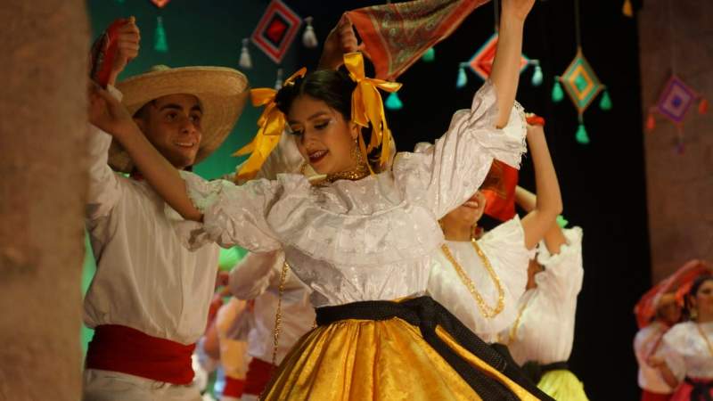 El Ballet Folklórico de Michoacán celebra 63 años