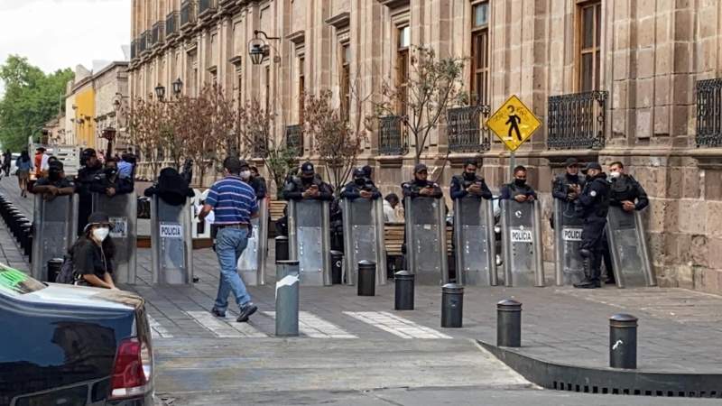 Poder Base De La Cnte Instala Plantón Frente A Palacio De Gobierno En Morelia 8420