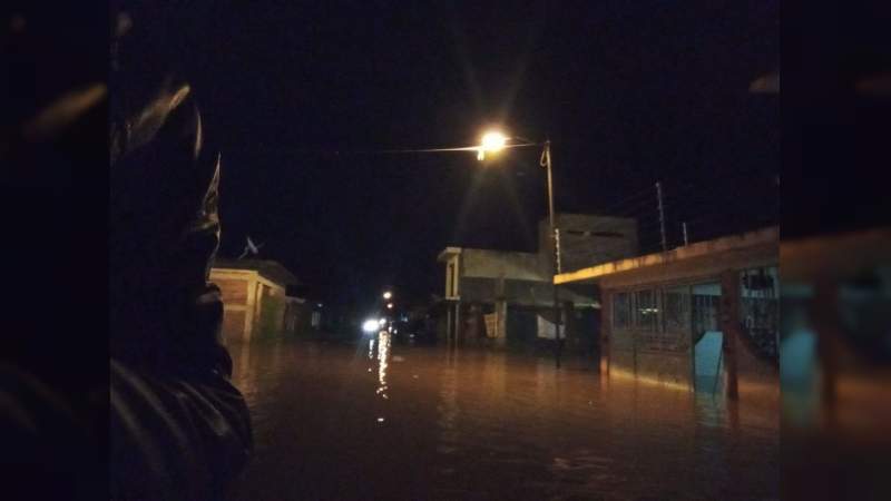 Afectaciones tras tromba en la ciudad de Uruapan, Michoacán  