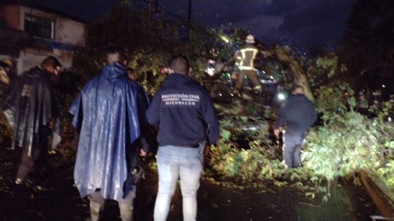 Afectaciones tras tromba en la ciudad de Uruapan, Michoacán  