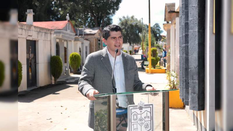 Anuncia Gobierno de Zitácuaro protocolo para la visita del panteón durante Día de Muertos