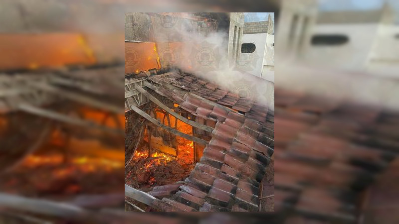 Se registra incendio que afecto a tres inmuebles en Rosarito, BC; solo hubo daños materiales