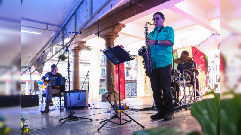 Cuarteto de Juan Alzate cierra jornada dominical de la Feria Internacional del Libro de Uruapan