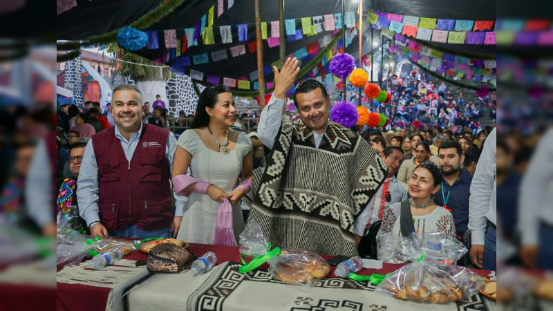 Inaugura Torres Piña la Feria del Gabán, Arte, Cultura y Gastronomía Purépecha 2022