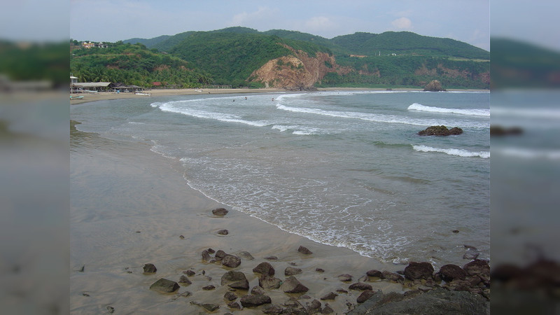 Felicita Sectur Michoacán a Caleta de Campos por ser la primer playa de la costa michoacana, libre de humo de tabaco