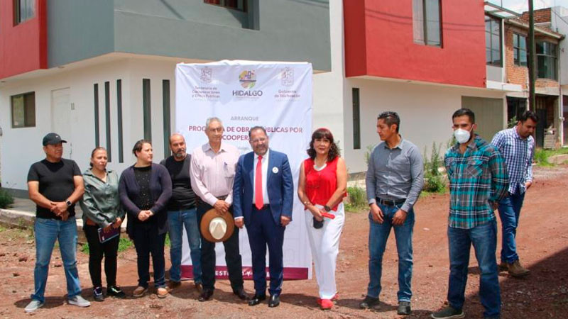 Comienzan trabajos de pavimentación en Avenida Los Ángeles en Ciudad Hidalgo, Michoacán 