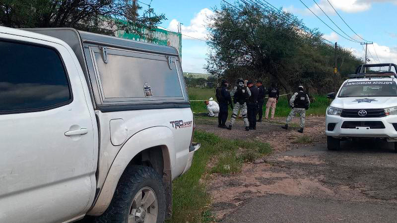 Encuentran cadáver a la altura de la comunidad San José Agua Azul, en Apaseo el Grande, Guanajuato 