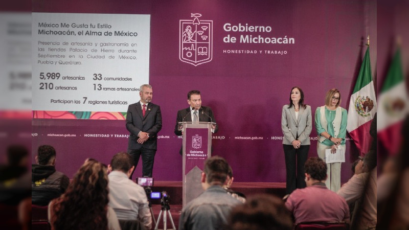 Roberto Monroy García presenta acciones y proyecciones del Turismo al cierre 2022