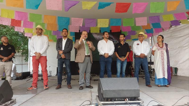 Llama Sedeco a seguir trabajando hombro con hombro mezcaleros y gobierno 