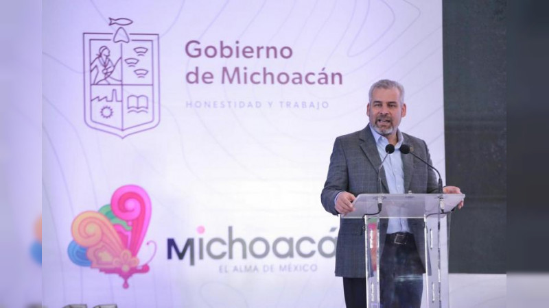 Gobernador de Michoacán inaugura Cuarto Congreso Estatal de Turismo