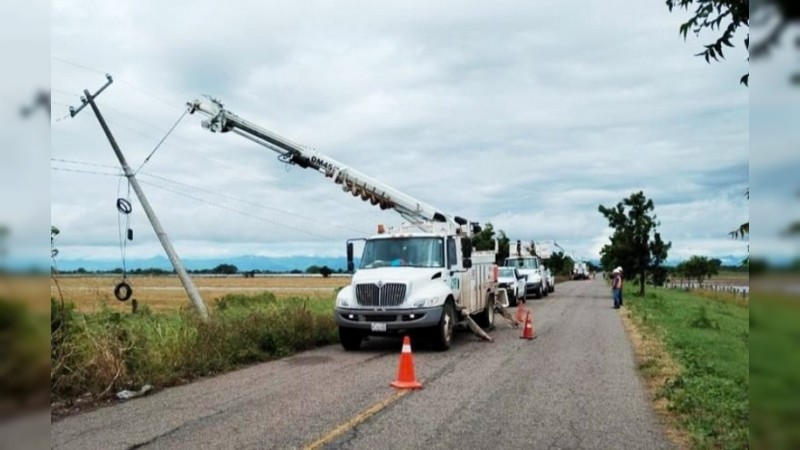 Restablece CFE suministro al 57 por ciento de usuarios afectados por Orlene en Sinaloa y Nayarit 