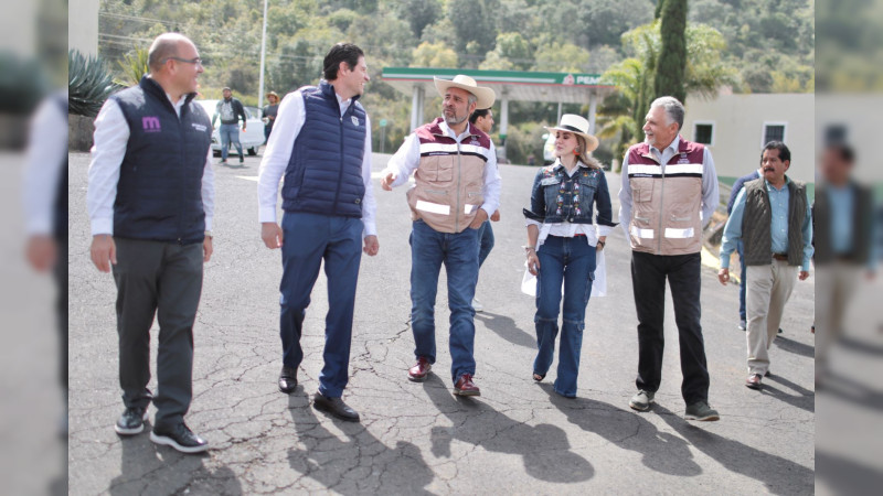 Con 13 mdp, Gobierno de Michoacán rehabilitó las carreteras Lagunillas-El Correo y Cuto de la Esperanza-Teremendo 