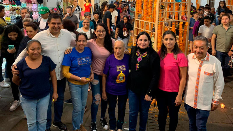 Todo un éxito la degustación de Pan de Muerto en Uruapan 