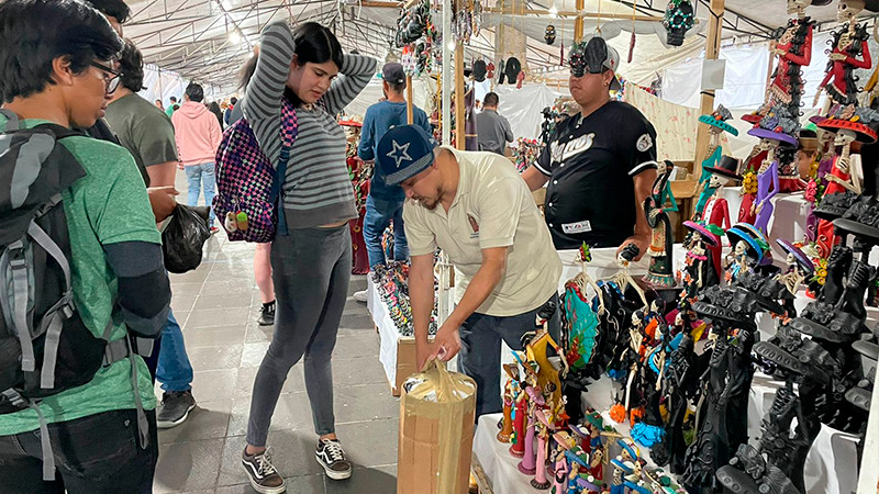 Con 5.3 mdp cerró venta de artesanía en Pátzcuaro