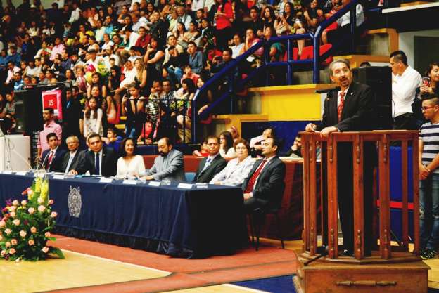 Se gradúan en Morelia 430 alumnos de la preparatoria Pascual Ortiz Rubio - Foto 1 