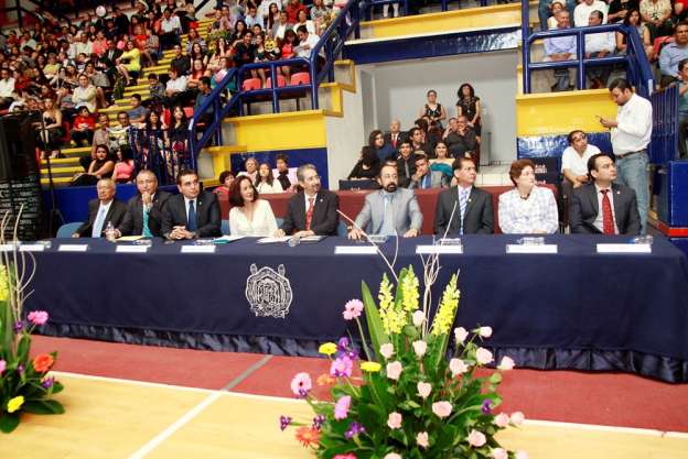 Se gradúan en Morelia 430 alumnos de la preparatoria Pascual Ortiz Rubio - Foto 2 