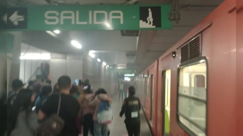 Cdmx Ahora Desalojan La Estación Bellas Artes Del Metro Por Un Corto Circuito 7205