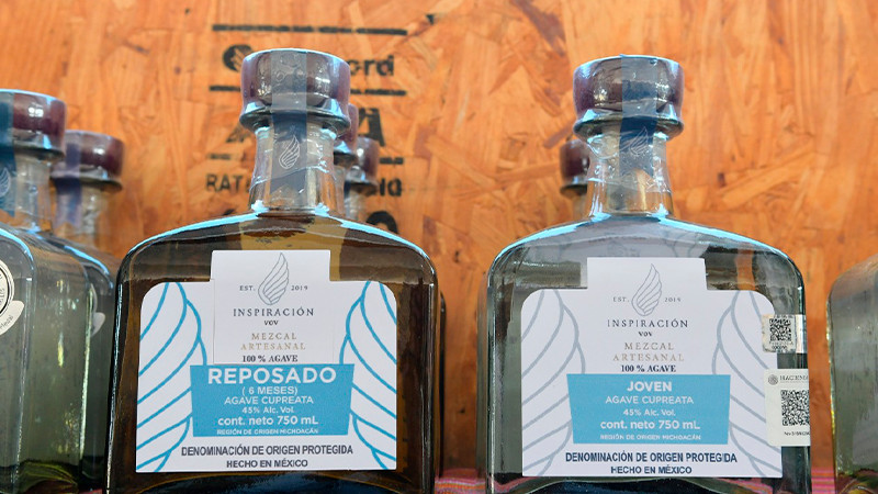 Buena respuesta al mezcal michoacano, en la Feria de León 2023