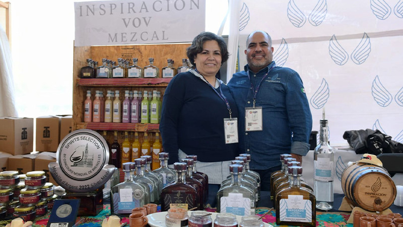 Buena respuesta al mezcal michoacano, en la Feria de León 2023