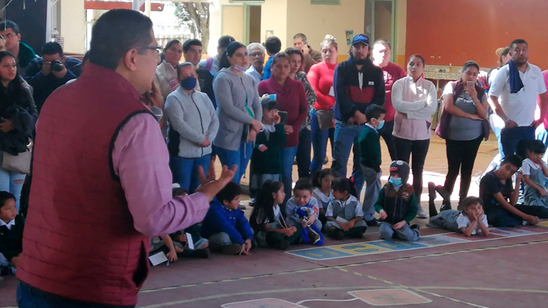 Inauguran el Patio Pedagógico en Jardín de Niños Miguel Hidalgo en Uruapan