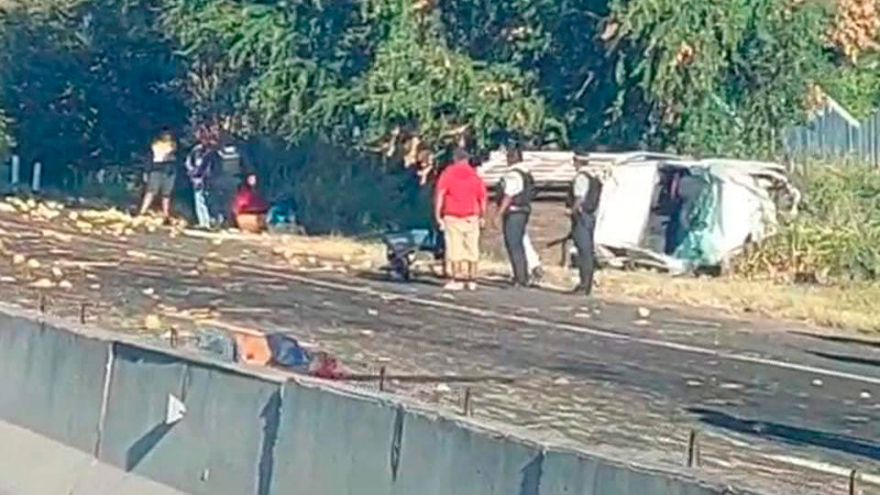 Se registra accidente en Parácuaro, Michoacán, hay tres muertos