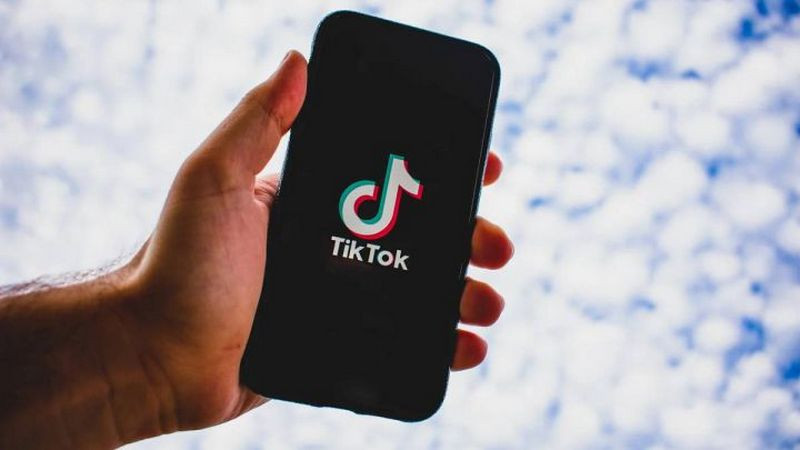 Canadá y Estados Unidos prohíben uso de TikTok a funcionarios gubernamentales en sus teléfonos 