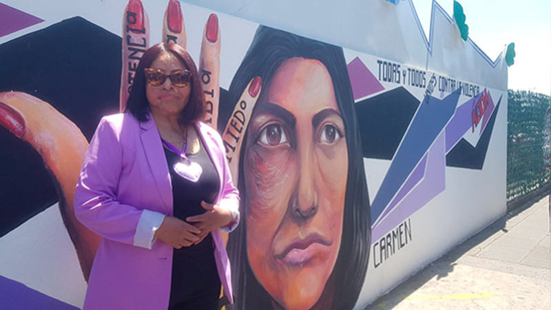 Víctimas y sobrevivientes de ataques con sustancias químicas, en Puebla, inauguran mural de la Ley Ácida 