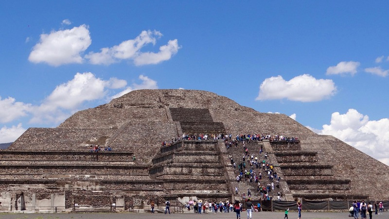 INAH prohíbe a visitantes subir a las pirámides de Teotihuacán para recibir a la primavera 