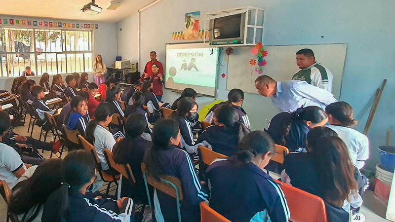 Promueve Salud Michoacán cuidado de la salud mental en jóvenes de Coeneo