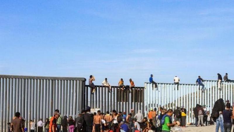 EE.UU. Espera Aumento En Llegada De Migrantes A La Frontera Por Fin Del ...