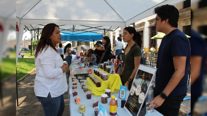 IMMUJERIS realizó segundo bazar "Todas Brillamos 