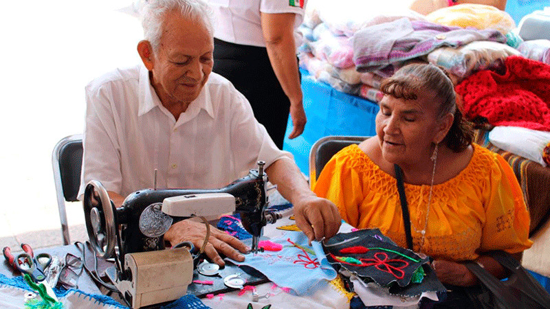 Arranca SEFECO Expo Manualidades con Evelyn Lapuente