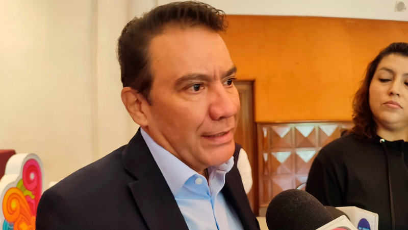 Costa michoacana lista para recibir turismo en el verano: Monroy 