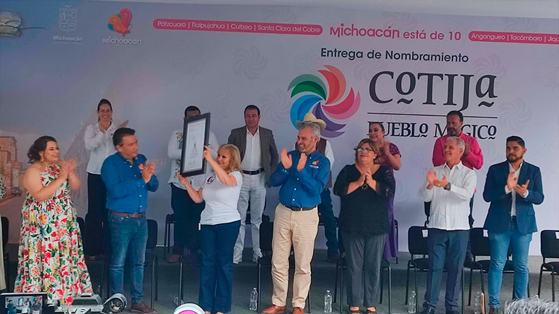 Entregan reconocimiento a Cotija como 10° Pueblo Mágico de Michoacán 