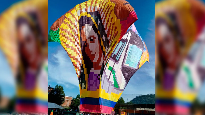 Color y fiesta se vive en el Festival de Globos de Cantoya, Paracho 2023 