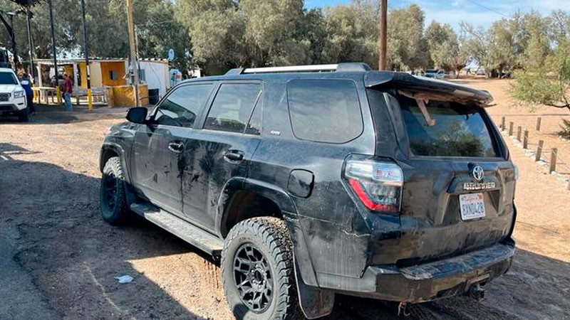 Aseguran 14 camionetas cargadas con arsenal y droga, en Sonora 