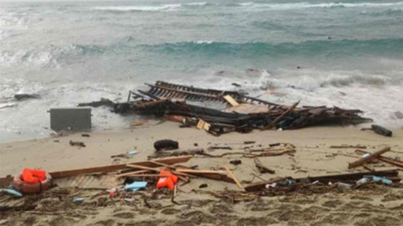 Operación de rescate a raíz de naufragios en las costas de Italia 