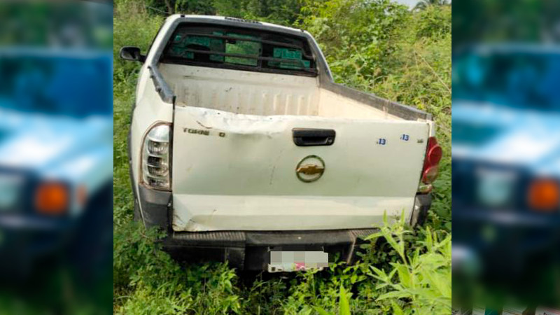 En seis municipios de Michoacán asegura la GC más de 50 dosis con droga, 4 vehículo y detiene a tres personas 3