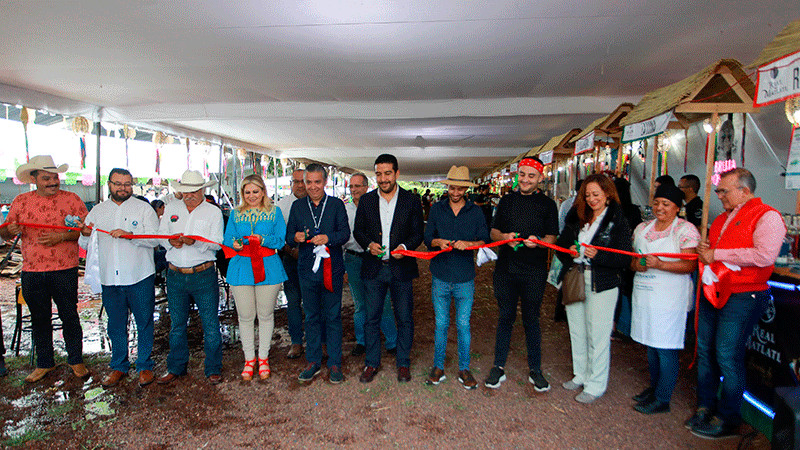 Gobierno estatal apoya Encuentro Nacional del Mezcal: Luis Navarro 