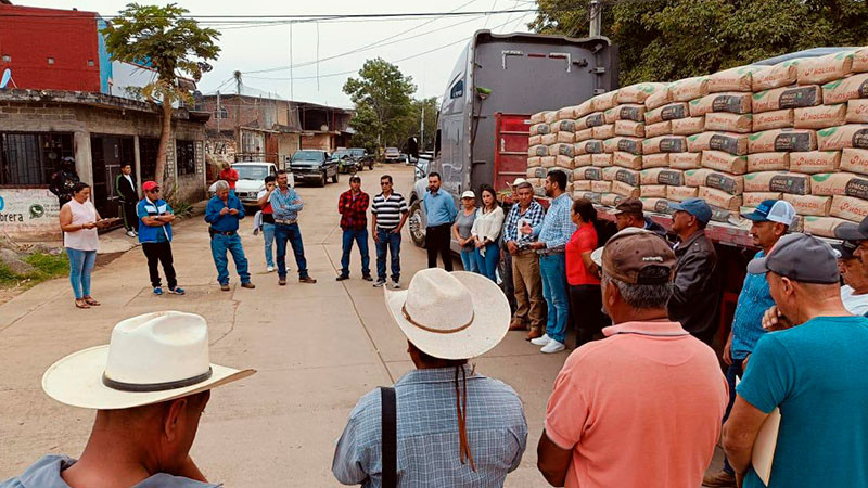 Da Secretaría de Agricultura y Desarrollo Rural apoyos para obras en Taretan, Michoacán 